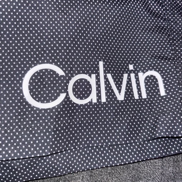 BNWT Calvin Klein Swim Trunks | Men’s Large | UV Protection | $7 - Picture 9 of 10